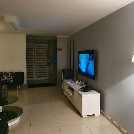 Relax House